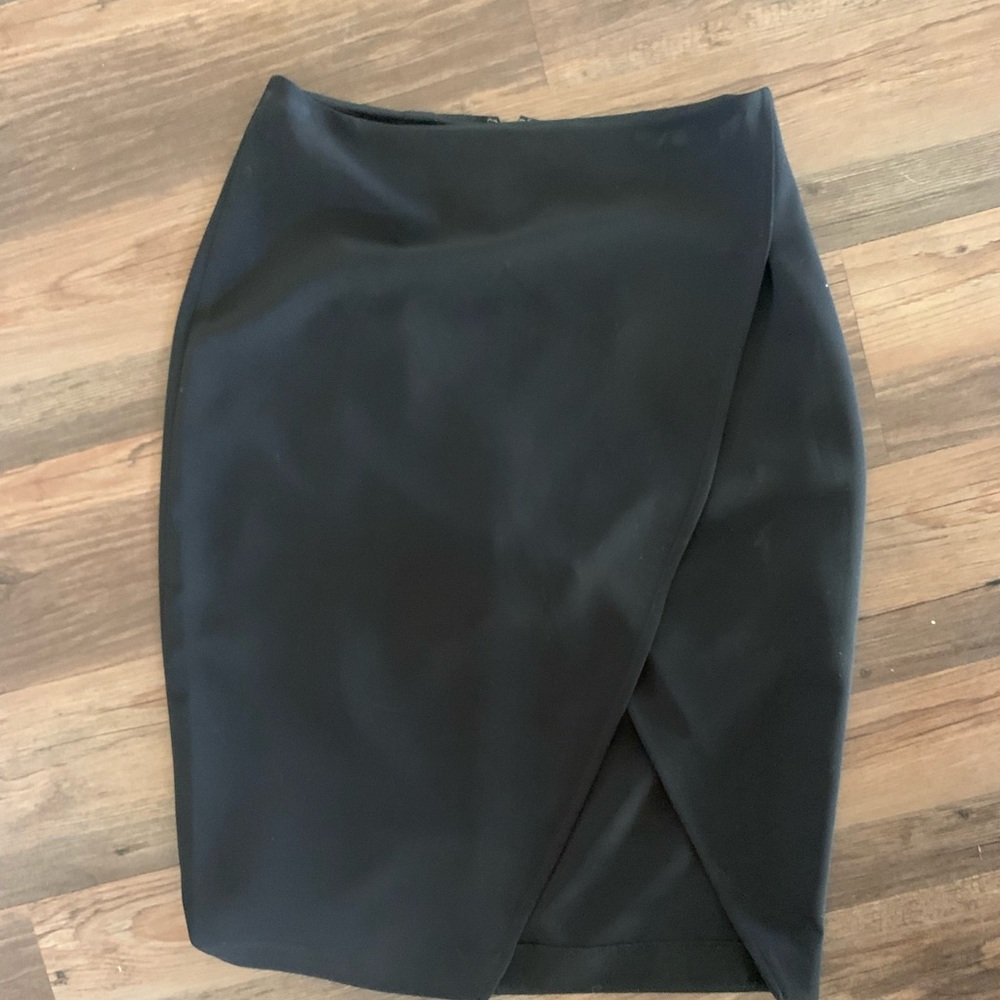 Express Skirt.